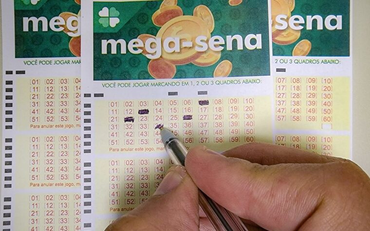 Mega-Sena acumula e prêmio pode atingir R$ 42 milhões na quarta-feira