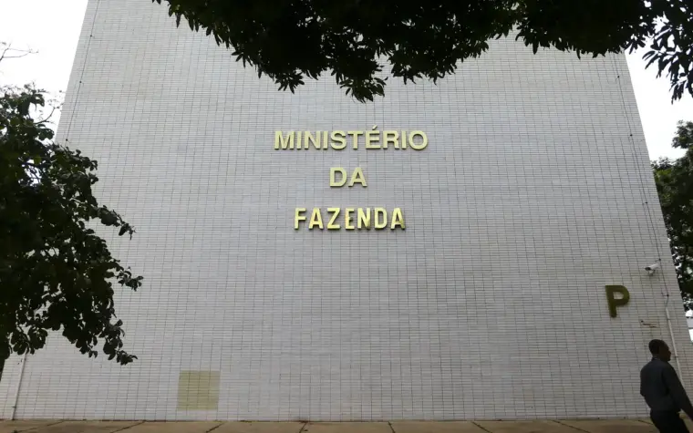 Inflação deve superar meta oficial, aponta Banco Central