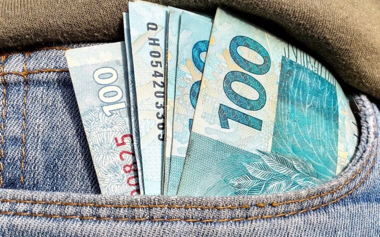 Bolsa Família de julho é pago a beneficiários com NIS final 5