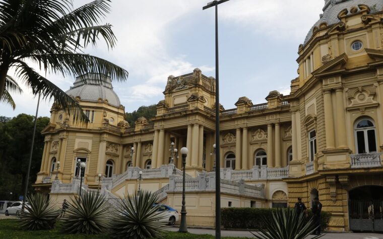 Exoneração em autarquia investigada agita governo do Rio de Janeiro