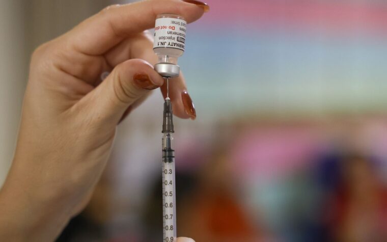 Vacinação reduz significativamente casos de HPV em jovens, aponta estudo