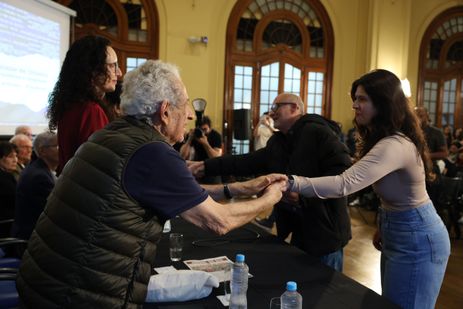 UFRJ concede diplomas simbólicos a vítimas da ditadura militar