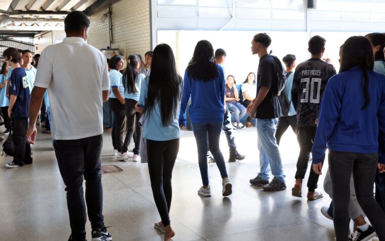Sétima parcela do Pé-de-Meia começa a ser paga hoje