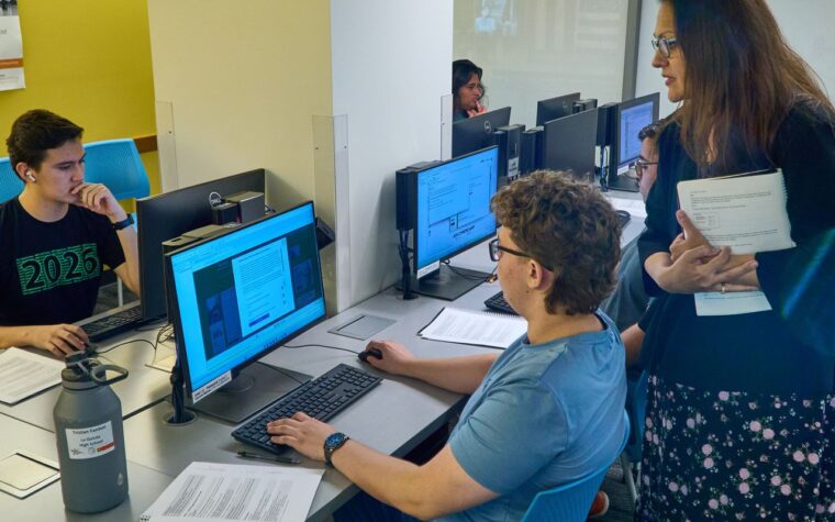 MEC anuncia formação online para capacitar professores no ensino básico