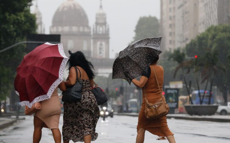 Força-tarefa combate efeitos de temporais intensos no Sul e Sudeste